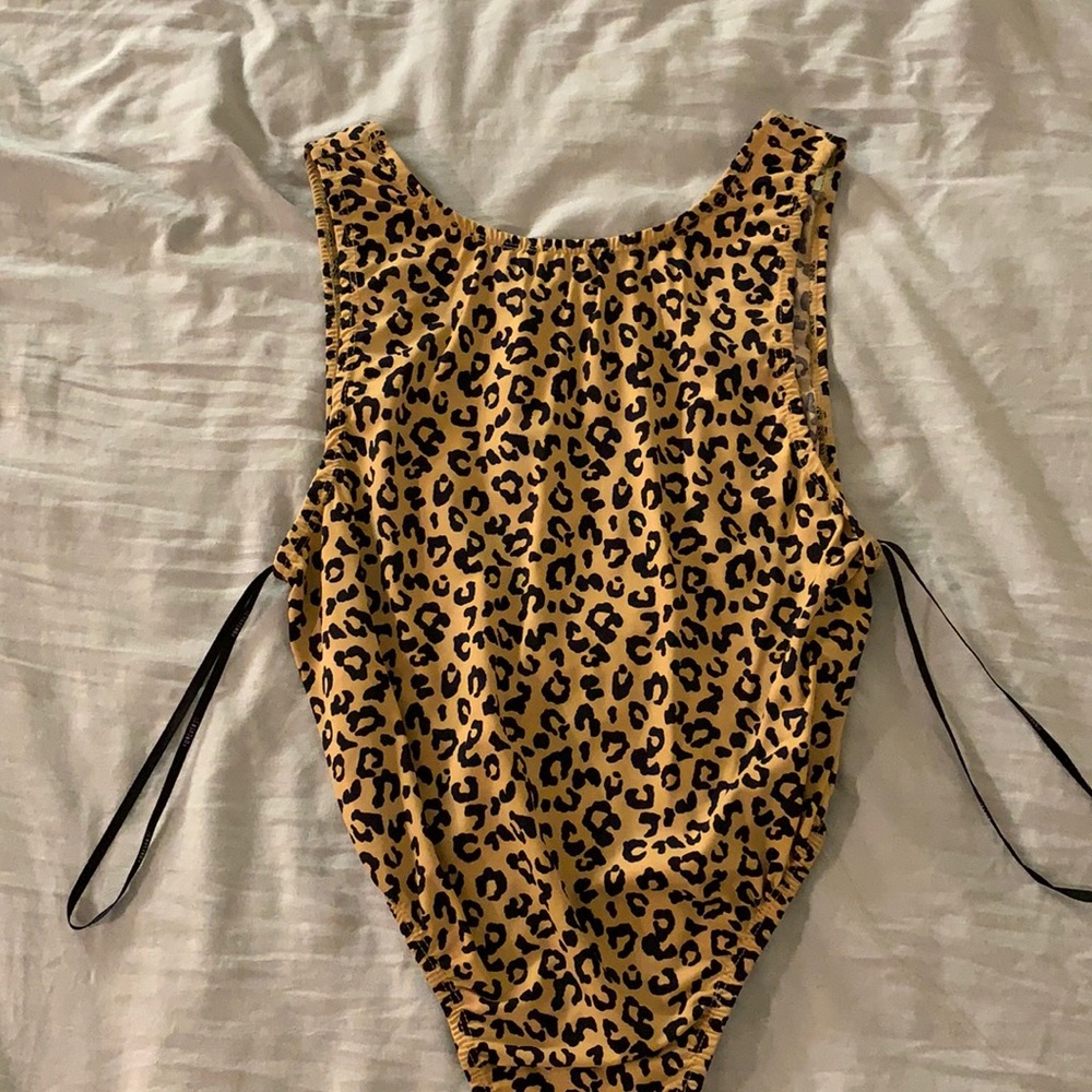 Forever 21 cheetah bodysuit with low back